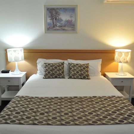 Albury Burvale Motor Inn Buitenkant foto