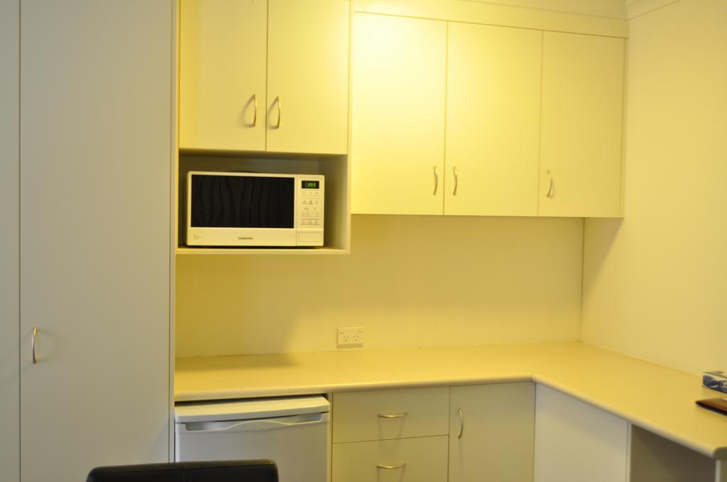 Albury Burvale Motor Inn Buitenkant foto