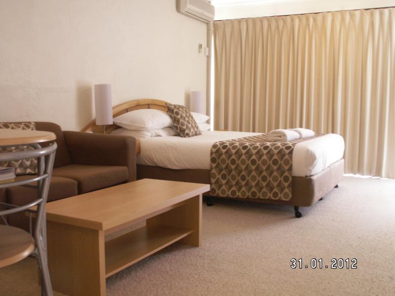 Albury Burvale Motor Inn Buitenkant foto