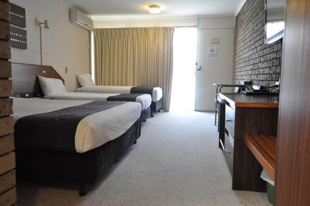 Albury Burvale Motor Inn Buitenkant foto