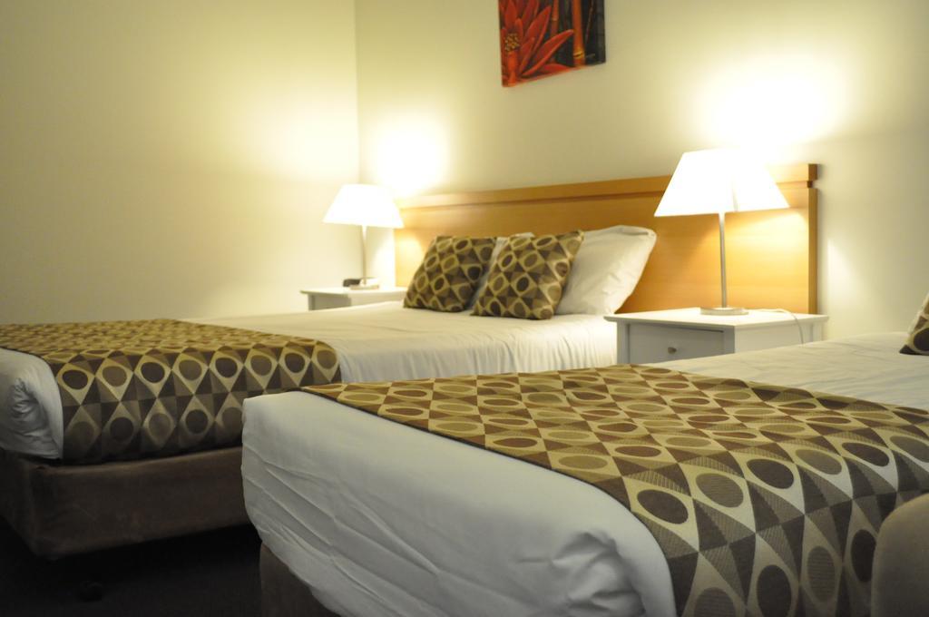 Albury Burvale Motor Inn Buitenkant foto
