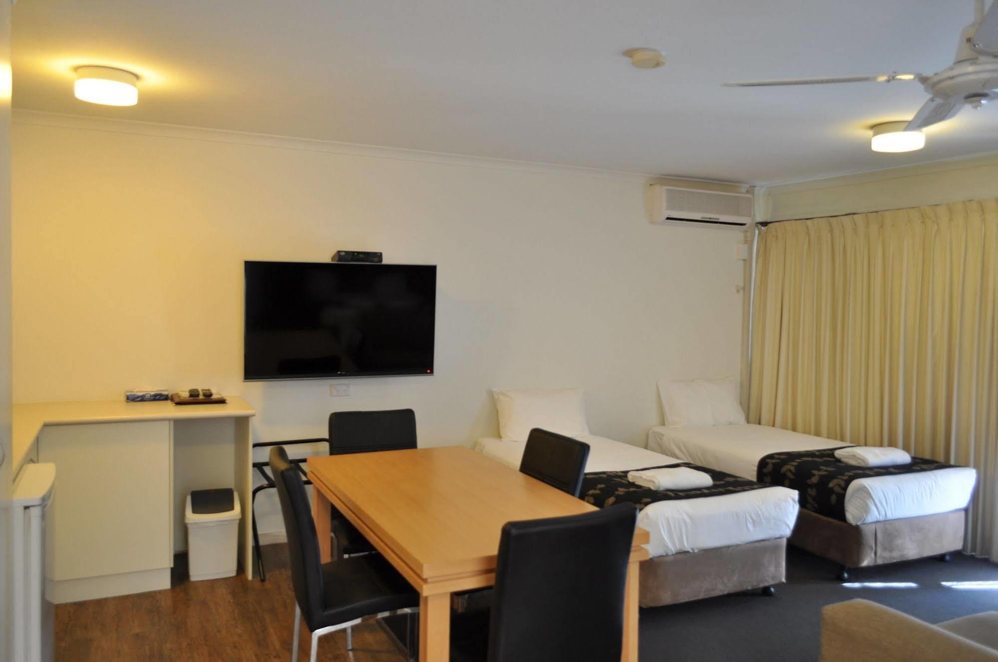 Albury Burvale Motor Inn Buitenkant foto