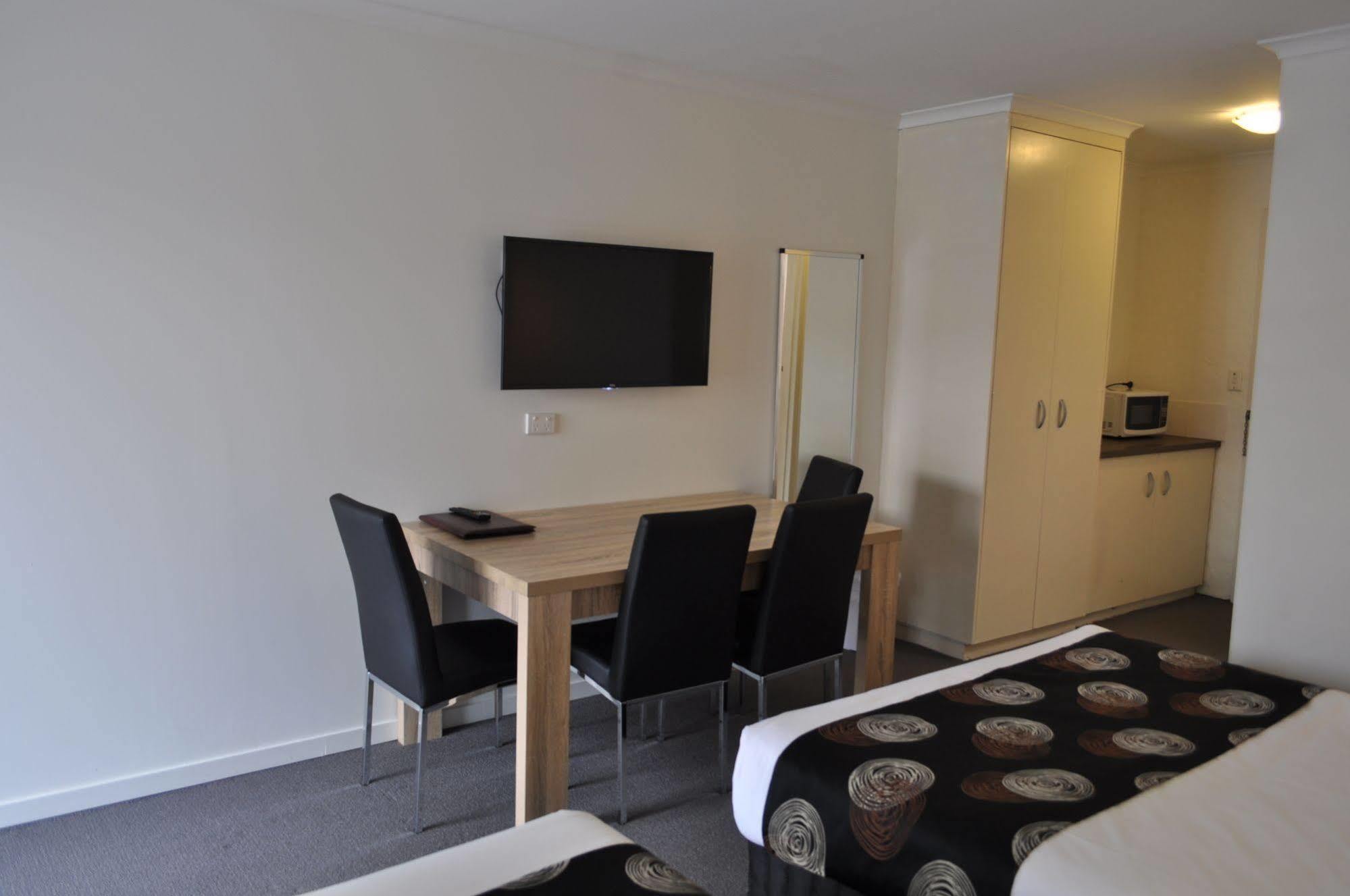 Albury Burvale Motor Inn Buitenkant foto