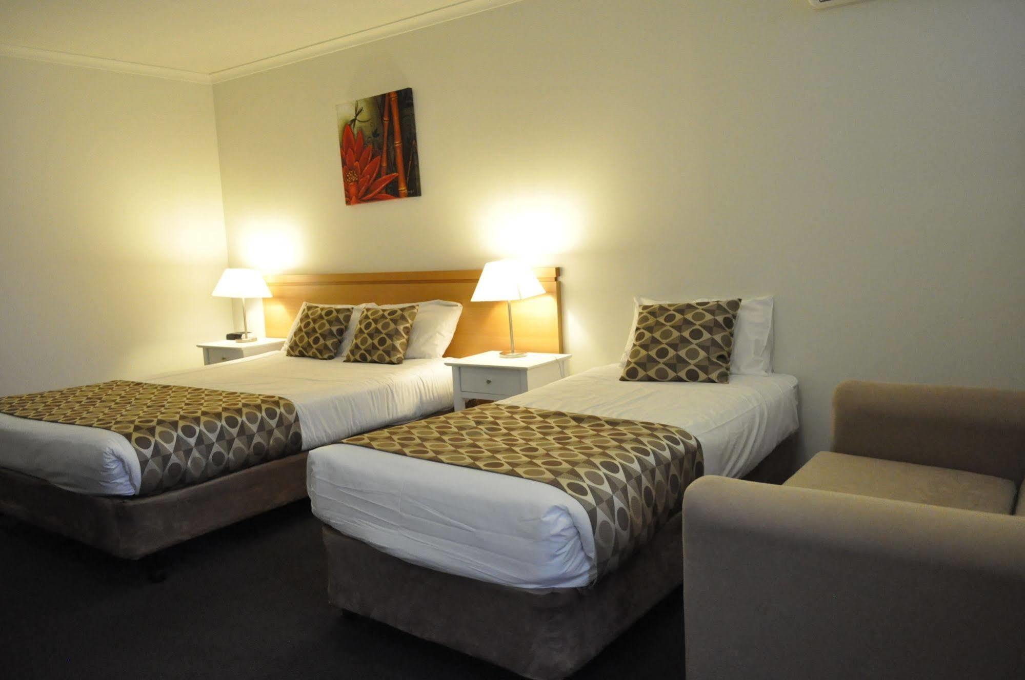 Albury Burvale Motor Inn Buitenkant foto