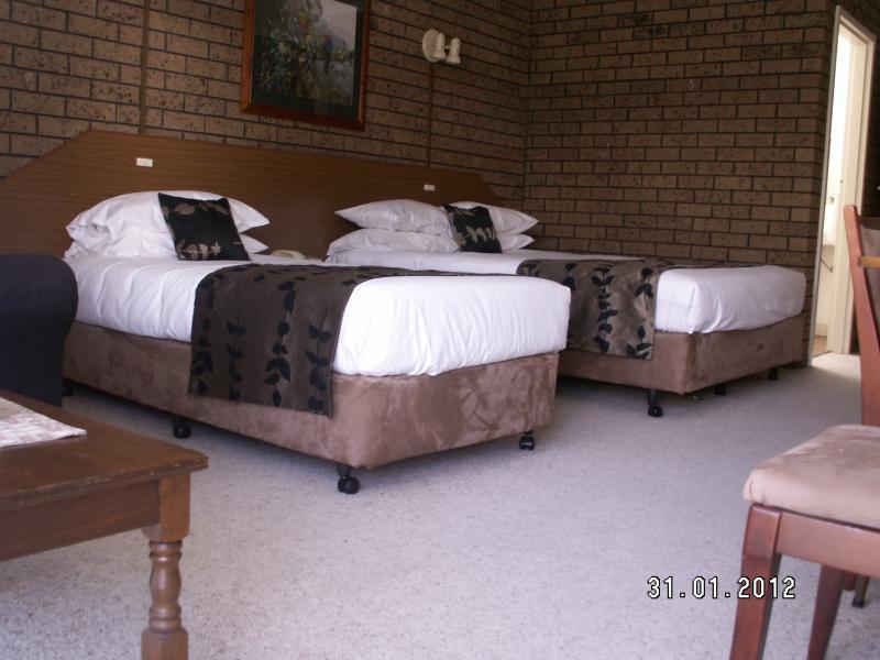 Albury Burvale Motor Inn Buitenkant foto